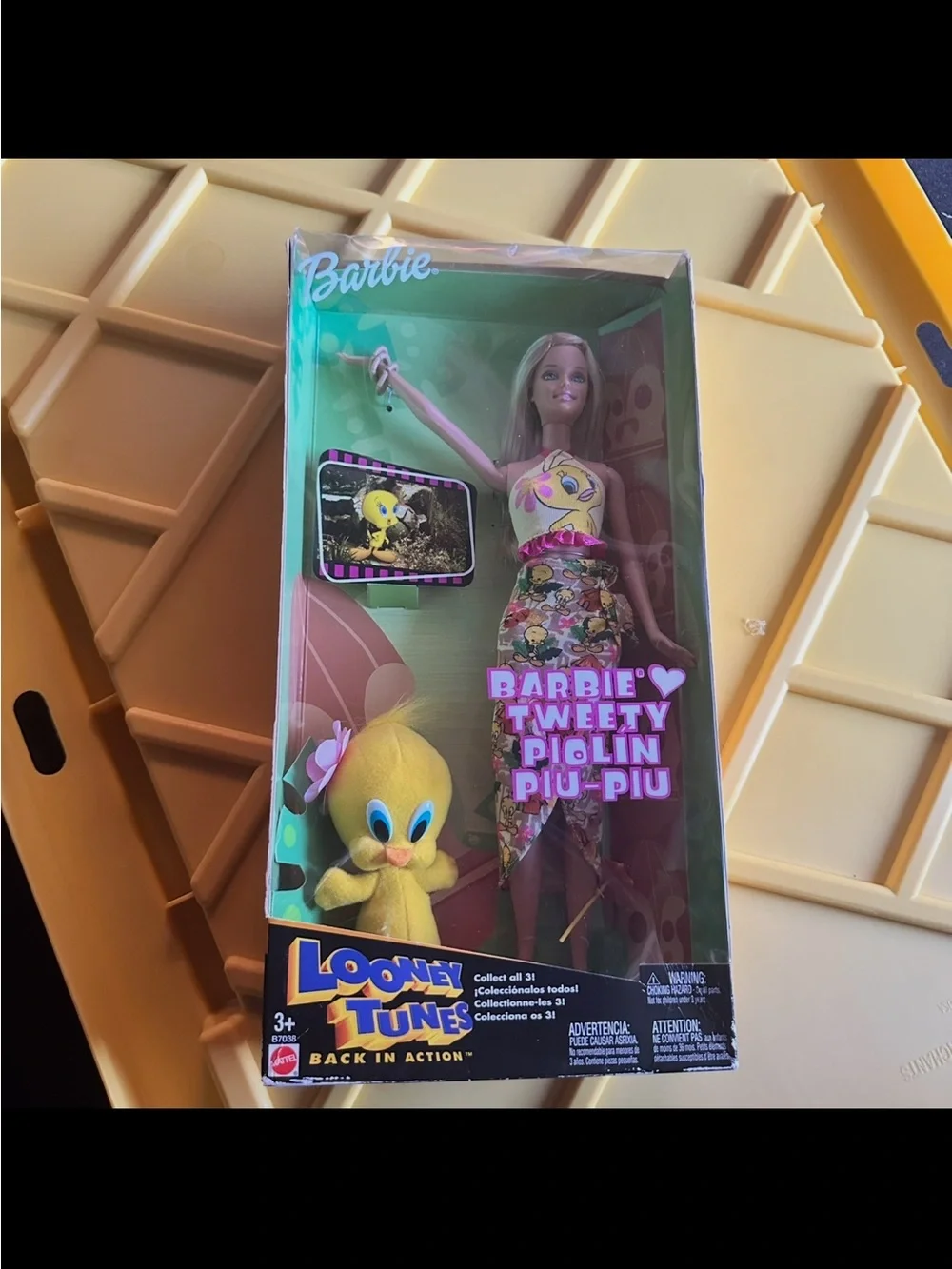 Vintage 2003 Barbie Loves Tweety Looney Tunes Back in Action Doll